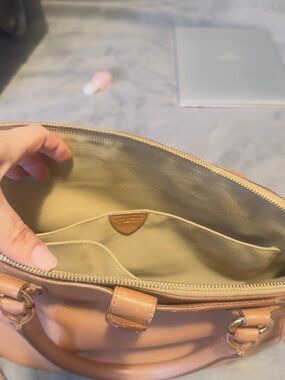 Marc Jacobs Tan Leather Shoulder Bag with Gold Hardware